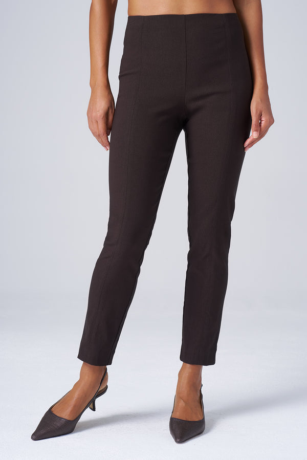 Tapered Ankle Magic Pant