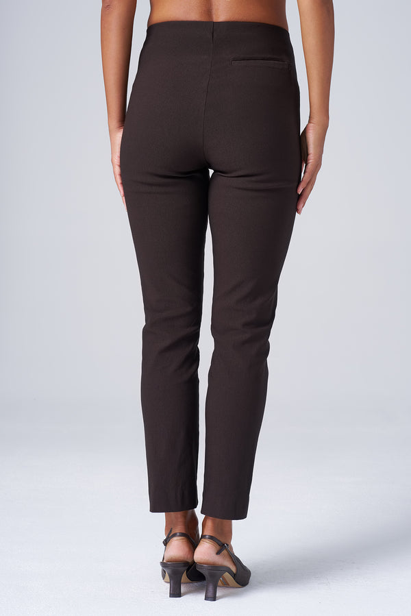 Tapered Ankle Magic Pant